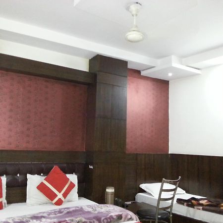 Hotel Shivam International - A Well Hygiene Property All Staff Vaccinated " Nuova Delhi Esterno foto