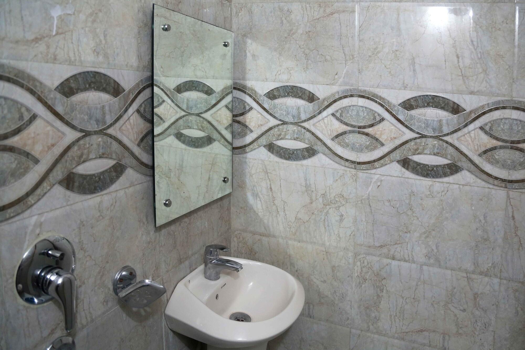 Hotel Shivam International - A Well Hygiene Property All Staff Vaccinated " Nuova Delhi Esterno foto