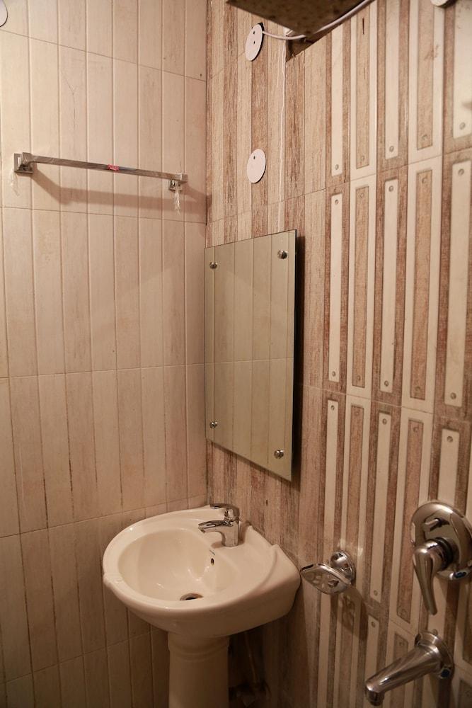 Hotel Shivam International - A Well Hygiene Property All Staff Vaccinated " Nuova Delhi Esterno foto