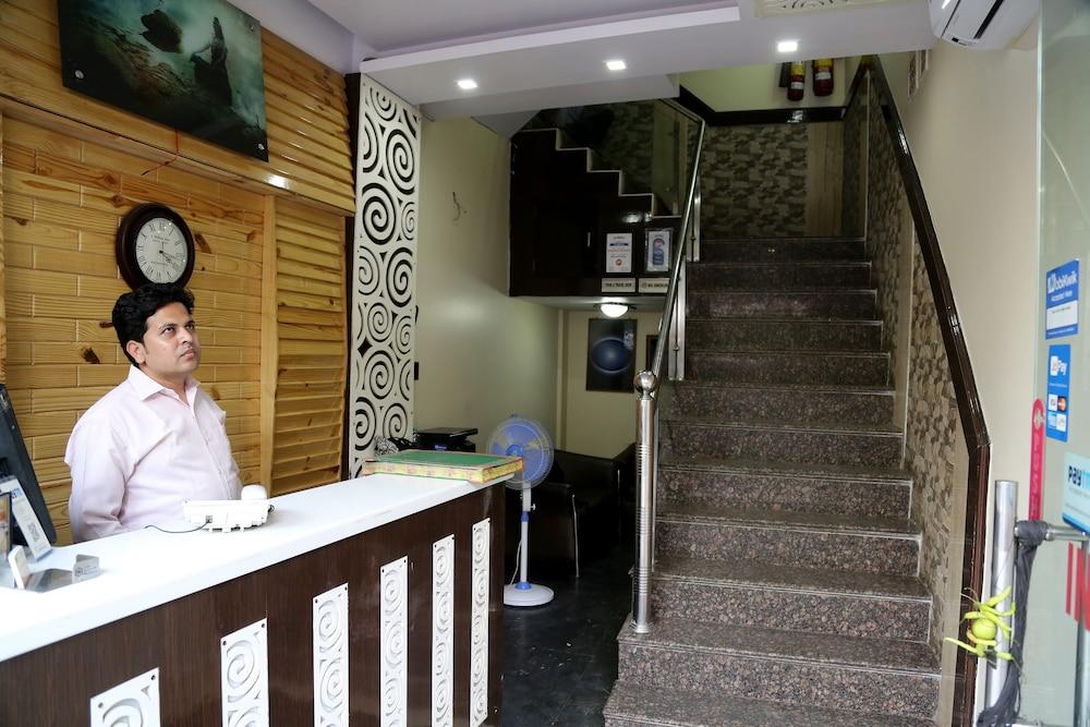 Hotel Shivam International - A Well Hygiene Property All Staff Vaccinated " Nuova Delhi Esterno foto