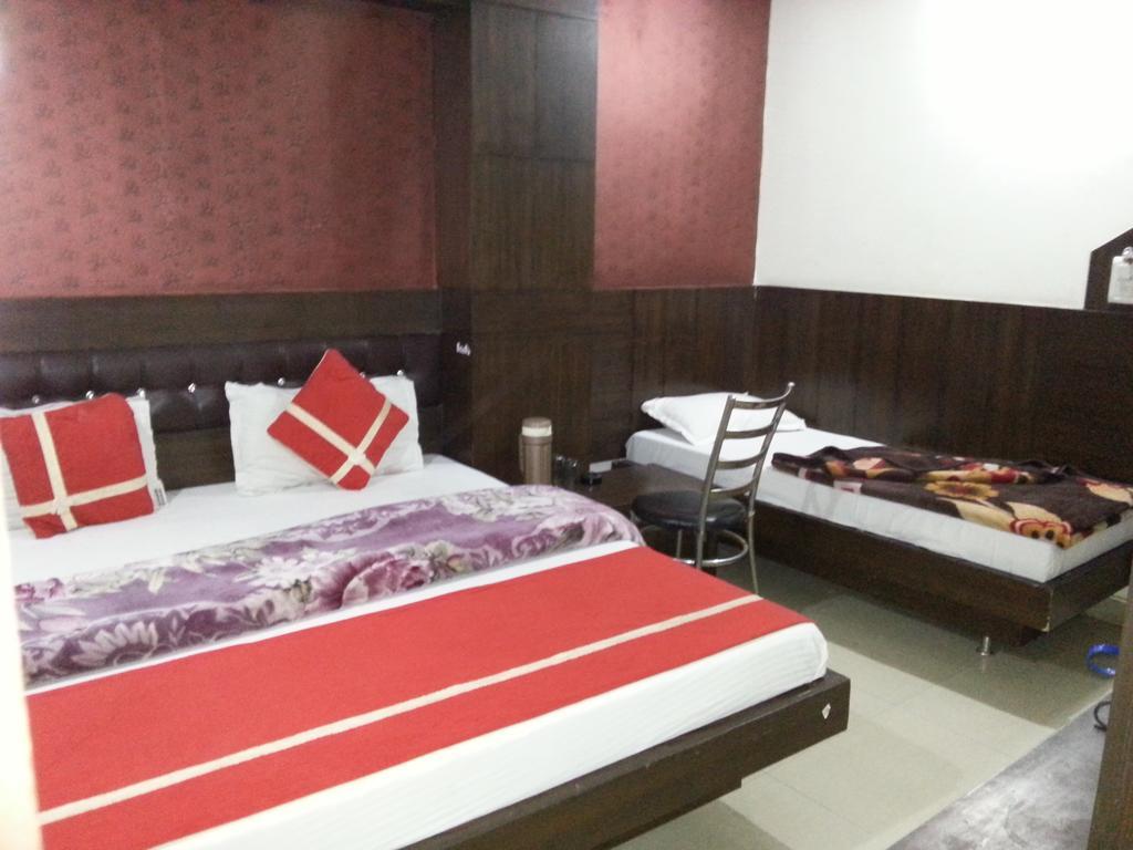 Hotel Shivam International - A Well Hygiene Property All Staff Vaccinated " Nuova Delhi Camera foto