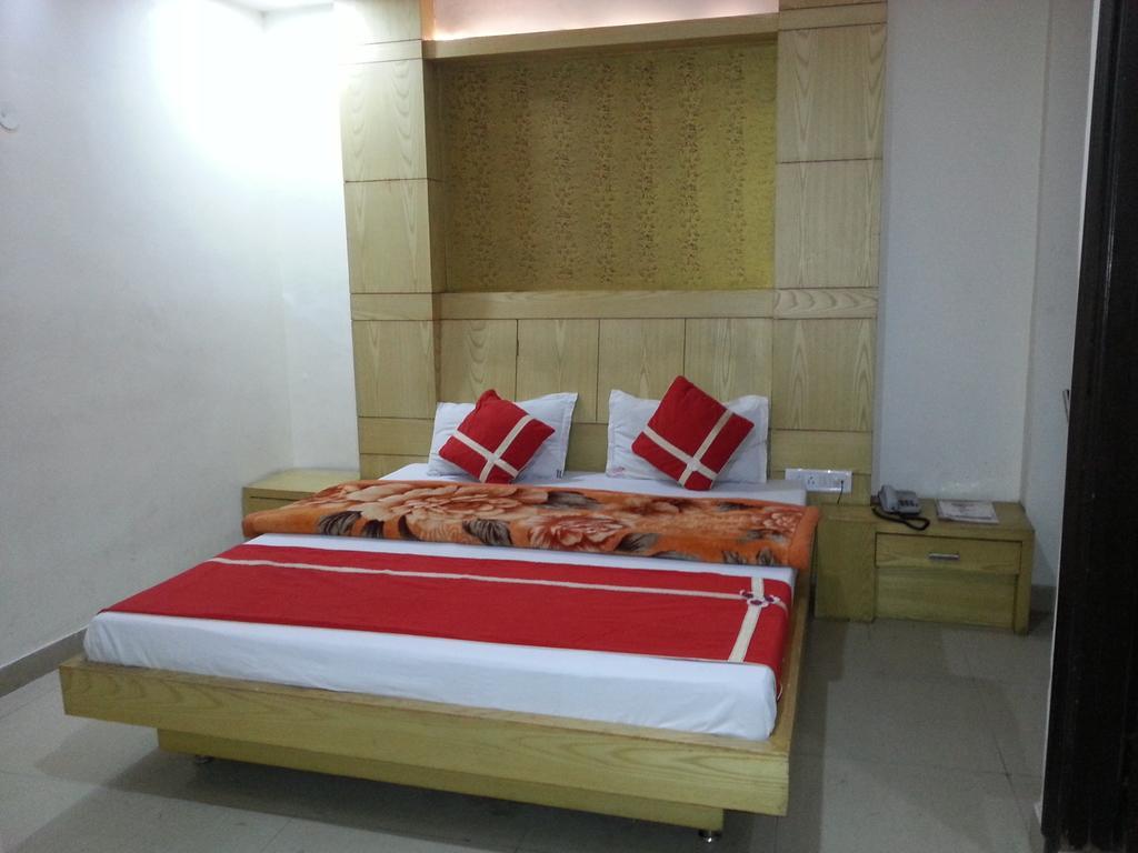 Hotel Shivam International - A Well Hygiene Property All Staff Vaccinated " Nuova Delhi Esterno foto