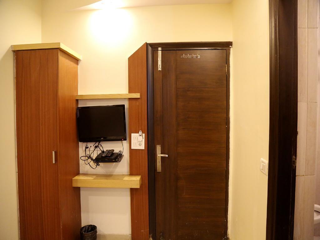 Hotel Shivam International - A Well Hygiene Property All Staff Vaccinated " Nuova Delhi Esterno foto